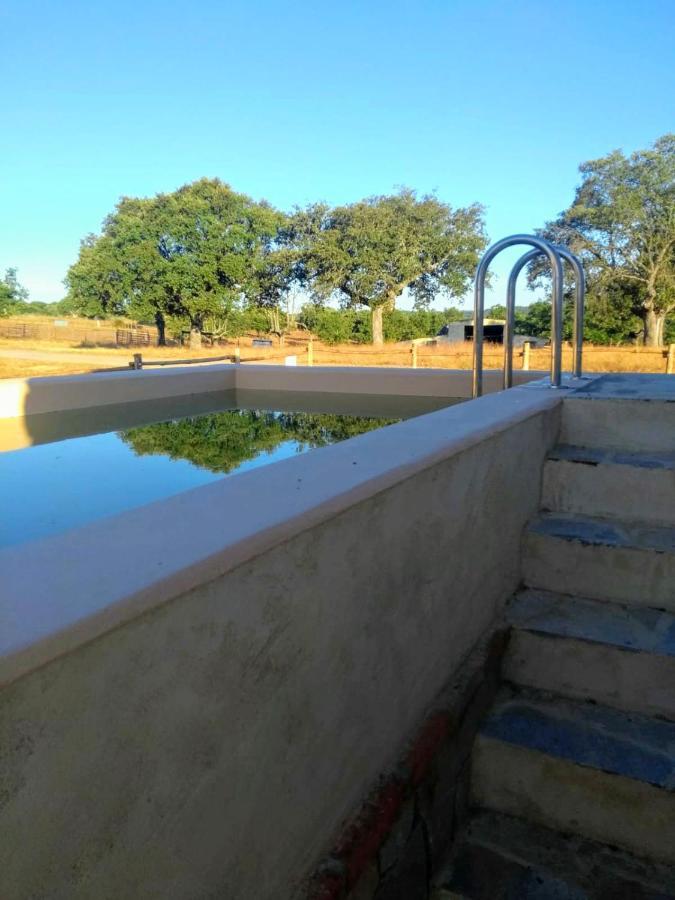 Eco-Lodge En La Reserva Privada Campanarios De Azaba - Proyecto De Conservacion Espeja Екстериор снимка